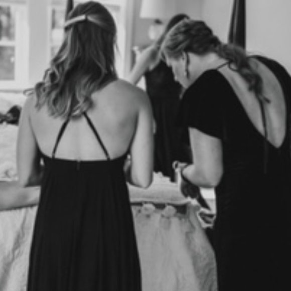 Beholden Velvet green dress - Picture 7 of 7